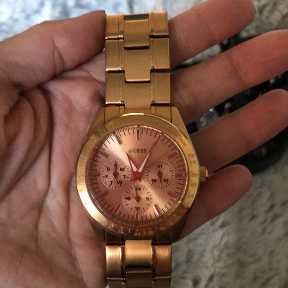 GUESS watch - Picture 2 of 4